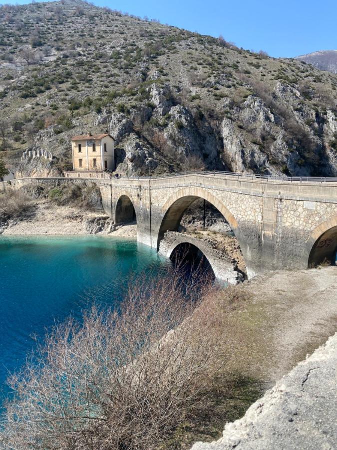 Il Rustico Due A Bugnara Nella Valle Del Sagittario Сулмона Екстериор снимка